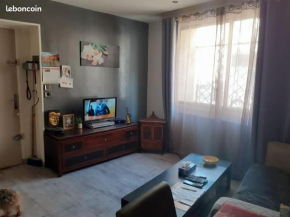 Mèze Studio centre ville à 100m du port